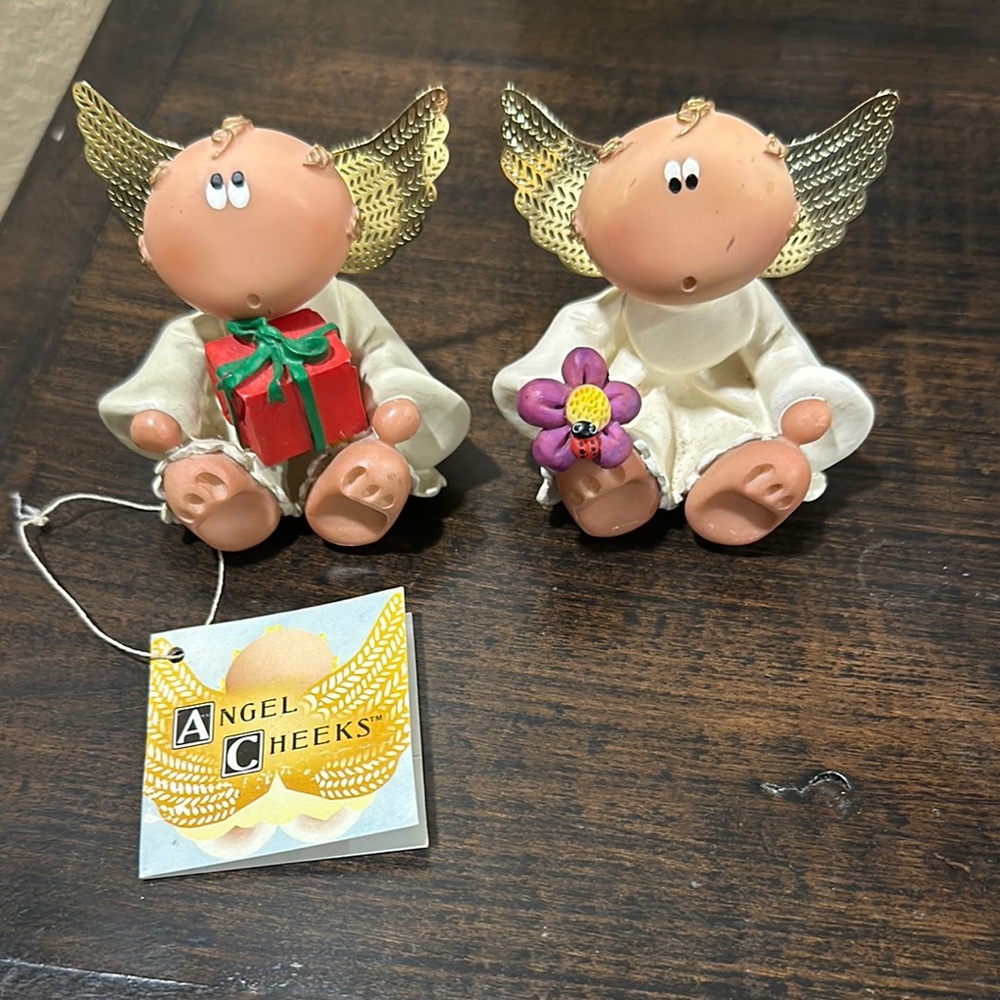 Angel Cheeks Figurines with Gifts